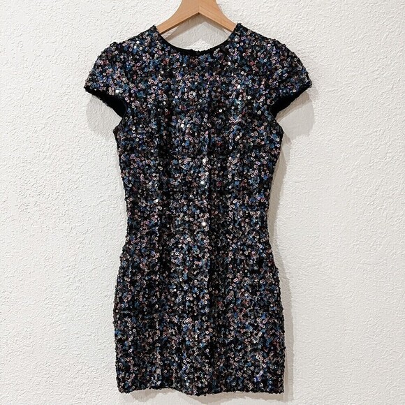 Dress the Population Dresses & Skirts - Dress the Population Sequin Mini Bodycon Dress Size Medium
